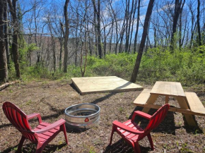 Sycamore Ridge Campsite at Hocking Vacations - Tent Not Included